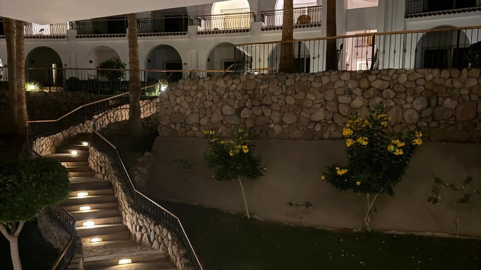 hotel (2)
